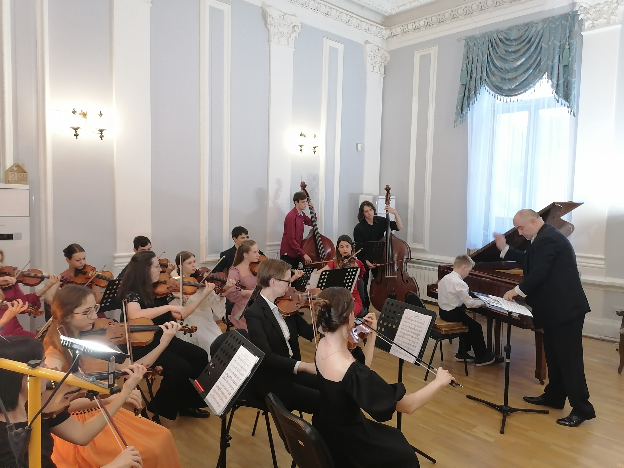 Благотворительные концерты камерного оркестра Musica della vita под руководством Сергея Нестерова