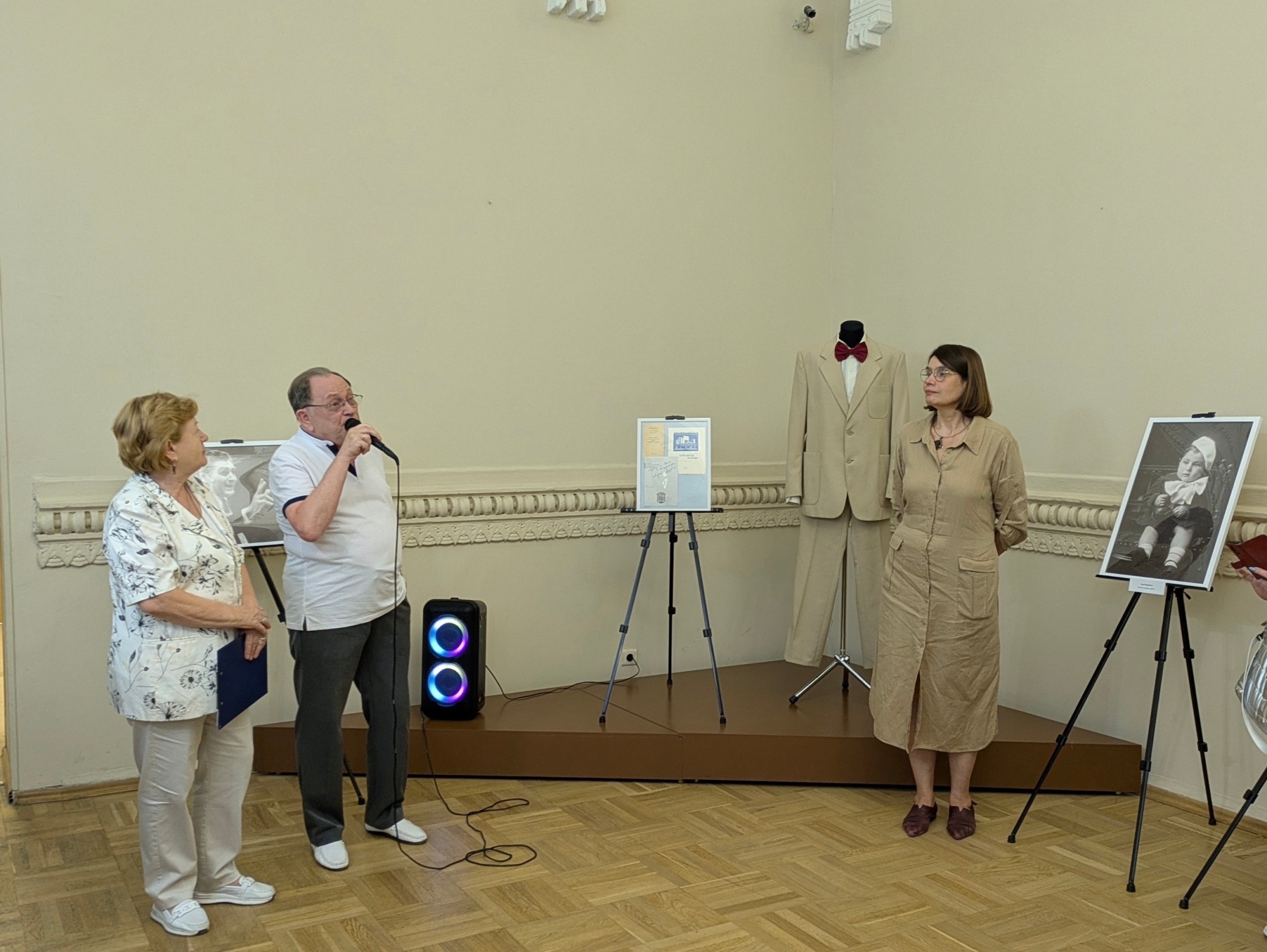 Открытие выставки, посвященной 90-летию со дня рождения Кима Назаретова