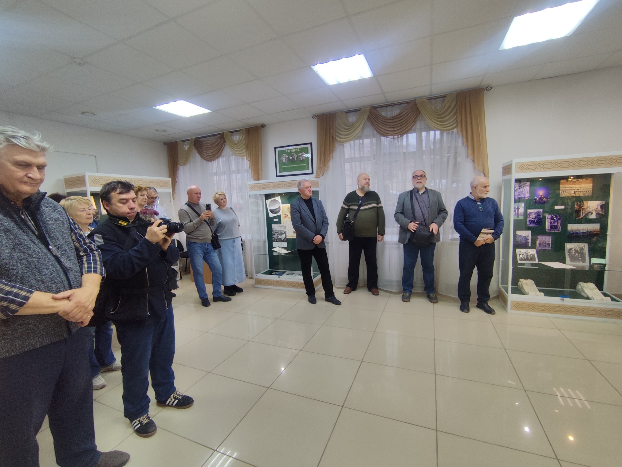 Открытие выставки «Карп Пашиньян: по ту сторону объектива»