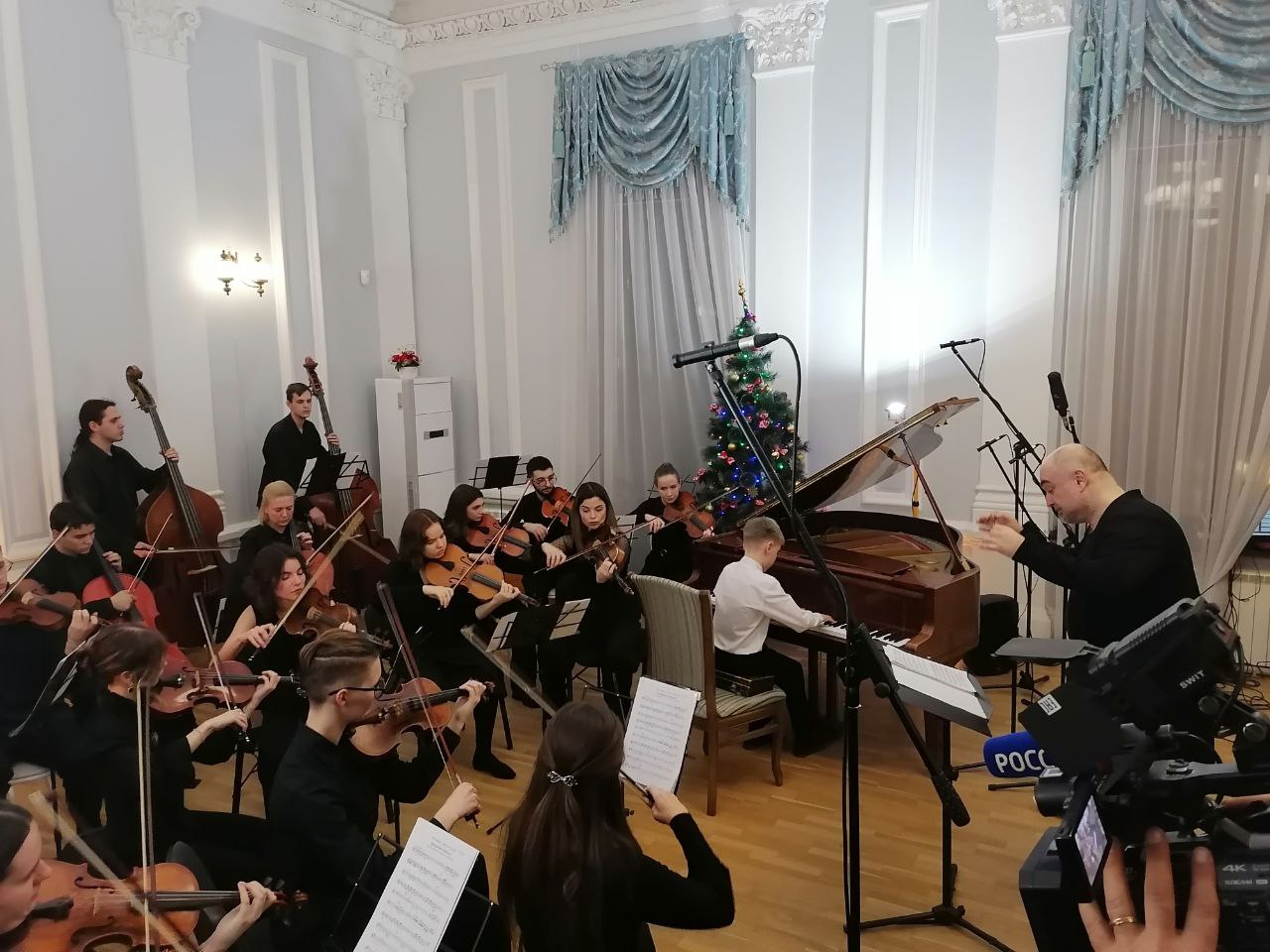 концерт камерного оркестра «MUSICA DELLA VITA» под управлением Заслуженного артиста РФ, профессора Сергея Нестерова.