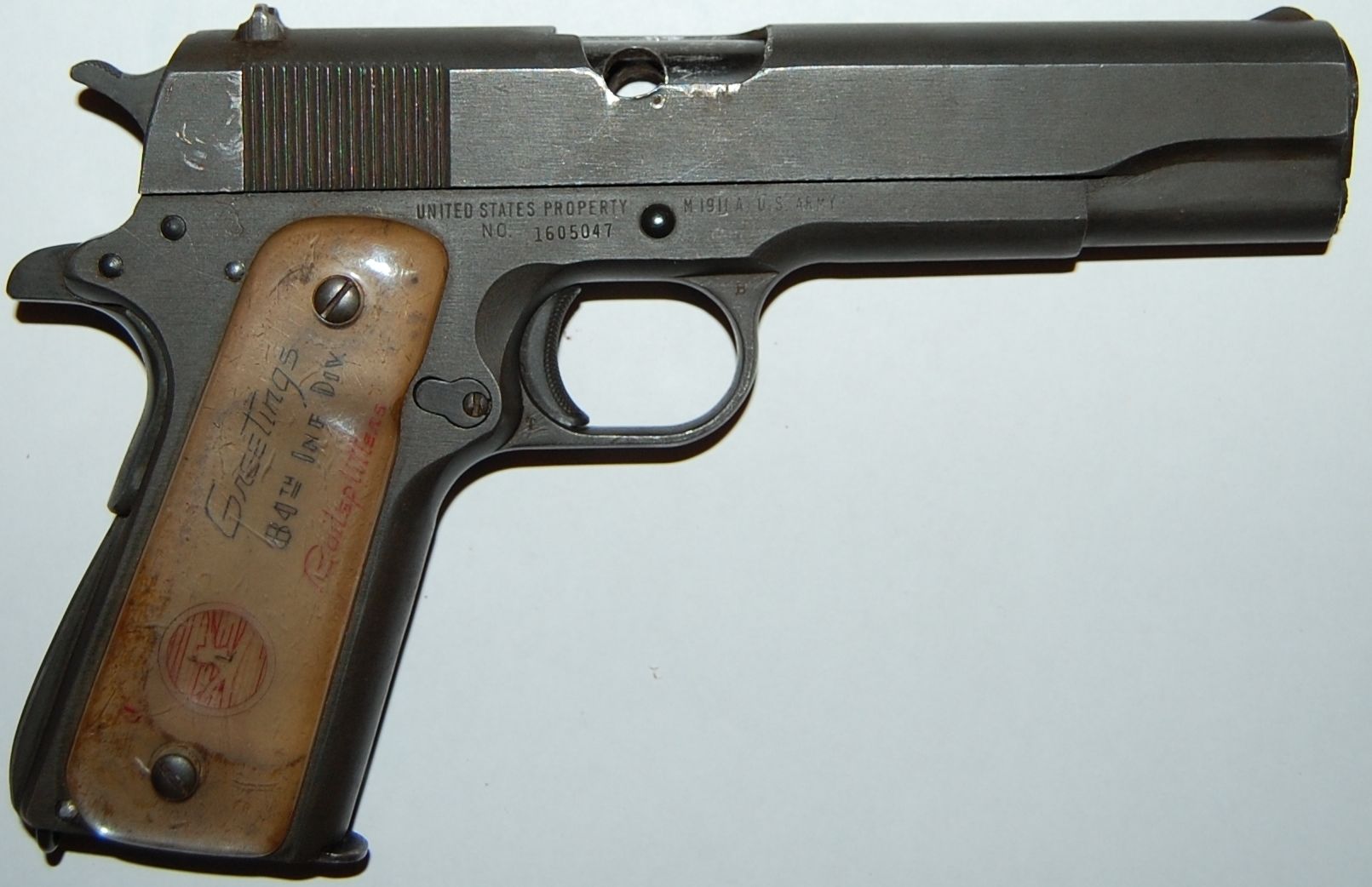 11.43-мм пистолет «COLT M1911» врученный генерал-майору Брикелю П.П. во время встречи с американскими союзниками на Эльбе. 14 мая 1945 года