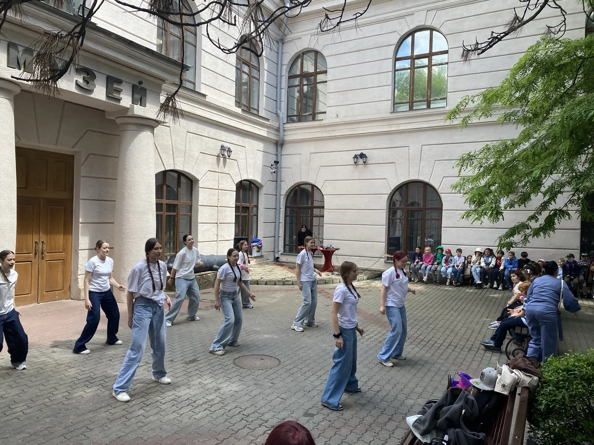 День защиты детей в Ростовском областном музее краеведения
