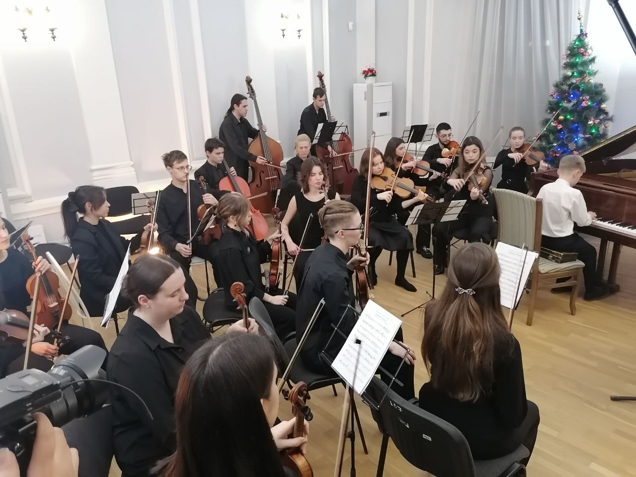 концерт камерного оркестра «MUSICA DELLA VITA» под управлением Заслуженного артиста РФ, профессора Сергея Нестерова.