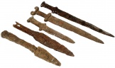 оружие (мечи, наконечник копья, наконечник дротика)железо, III-IV вв. до н.э.
