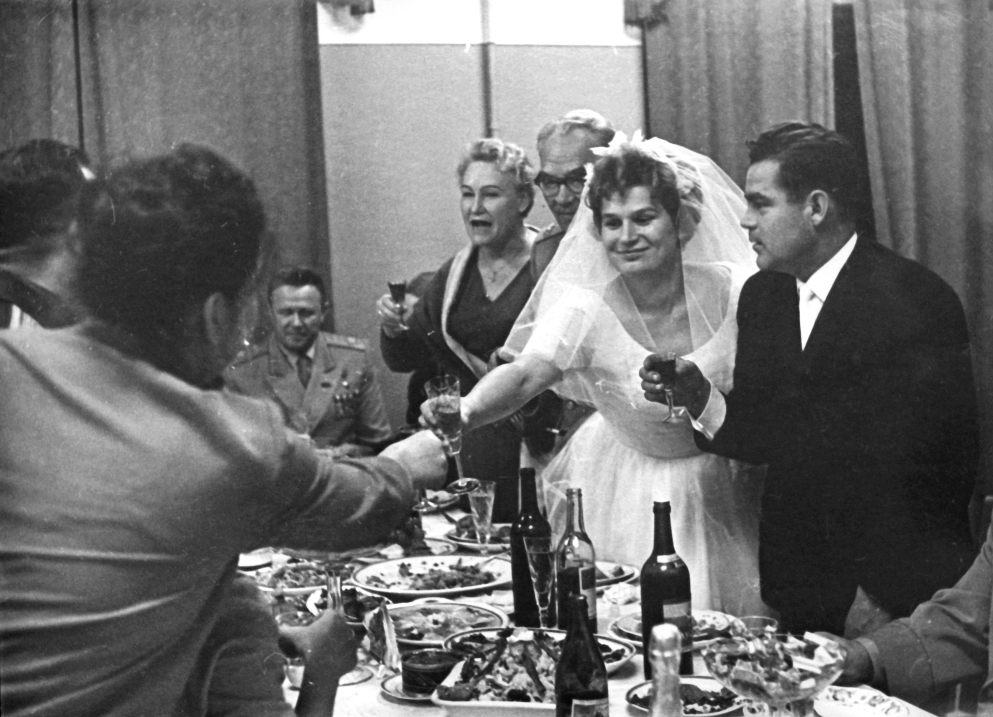 Свадьба космонавтов Валентины Терешковой и Андрияна Николаева. 3 ноября 1963 года